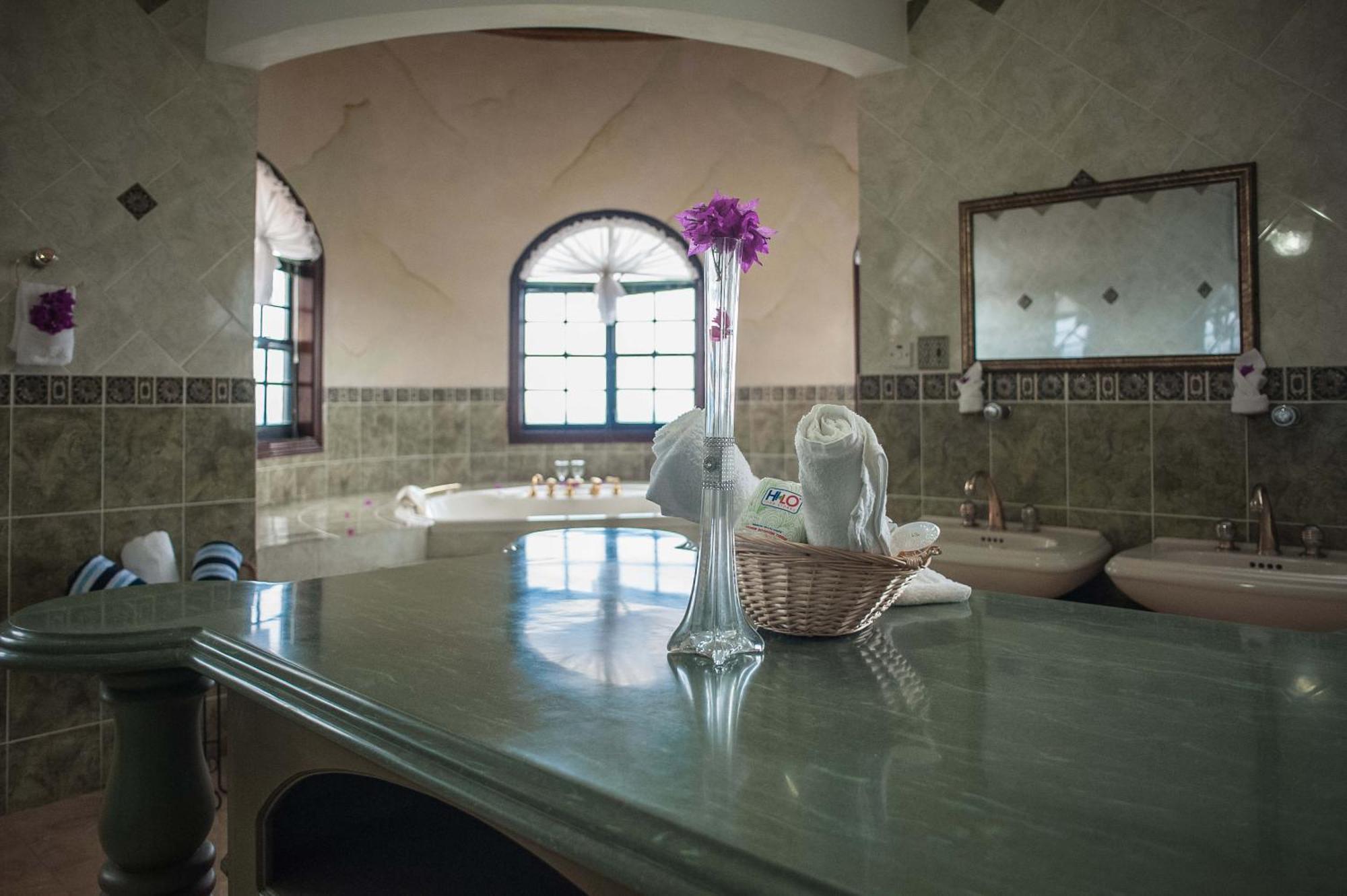 Clarridge View Guesthouse Бухта Монтего Экстерьер фото